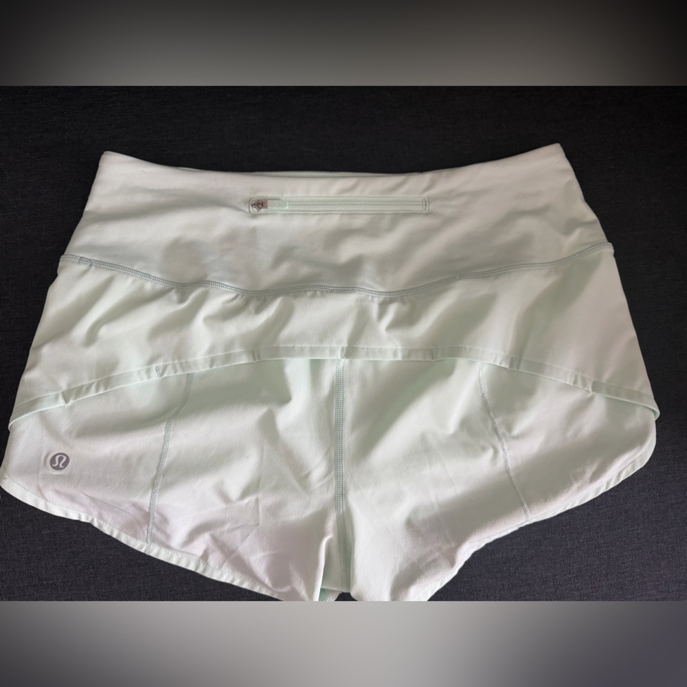 lululemon Speed Up High-Rise Shorts Light Green - size 8
